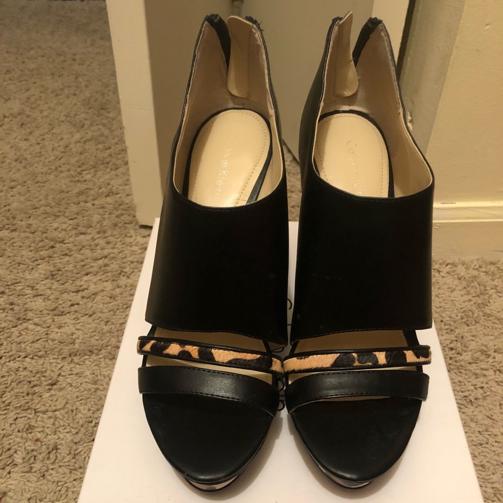 Calvin Klein Danette Calf/Leopard print wedges